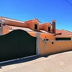 D'yellow House - And Countryside בית נופש Carqueja